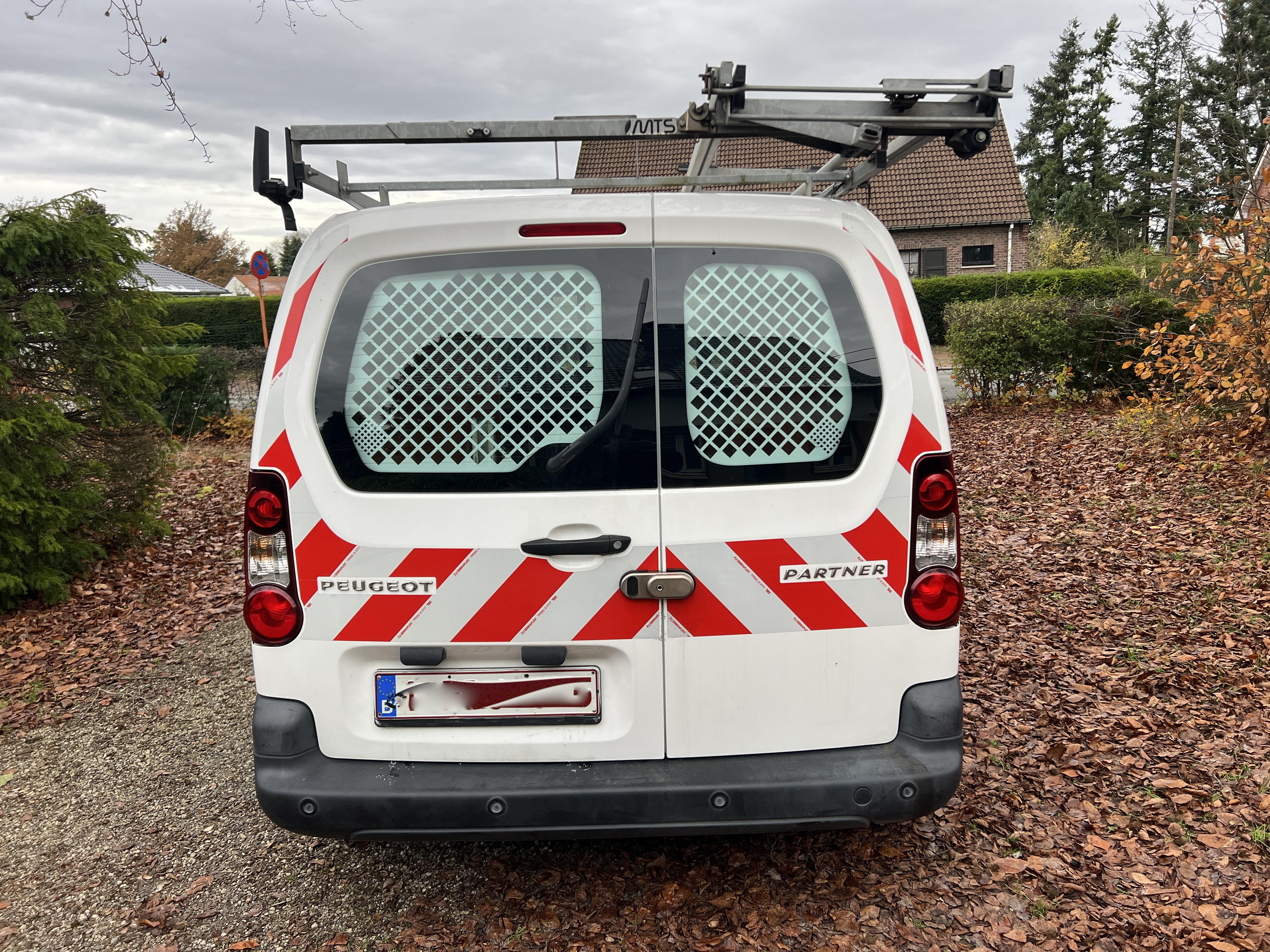 Peugeot Partner II (3) 1.6 VTI 98 STANDARD PREMIUM