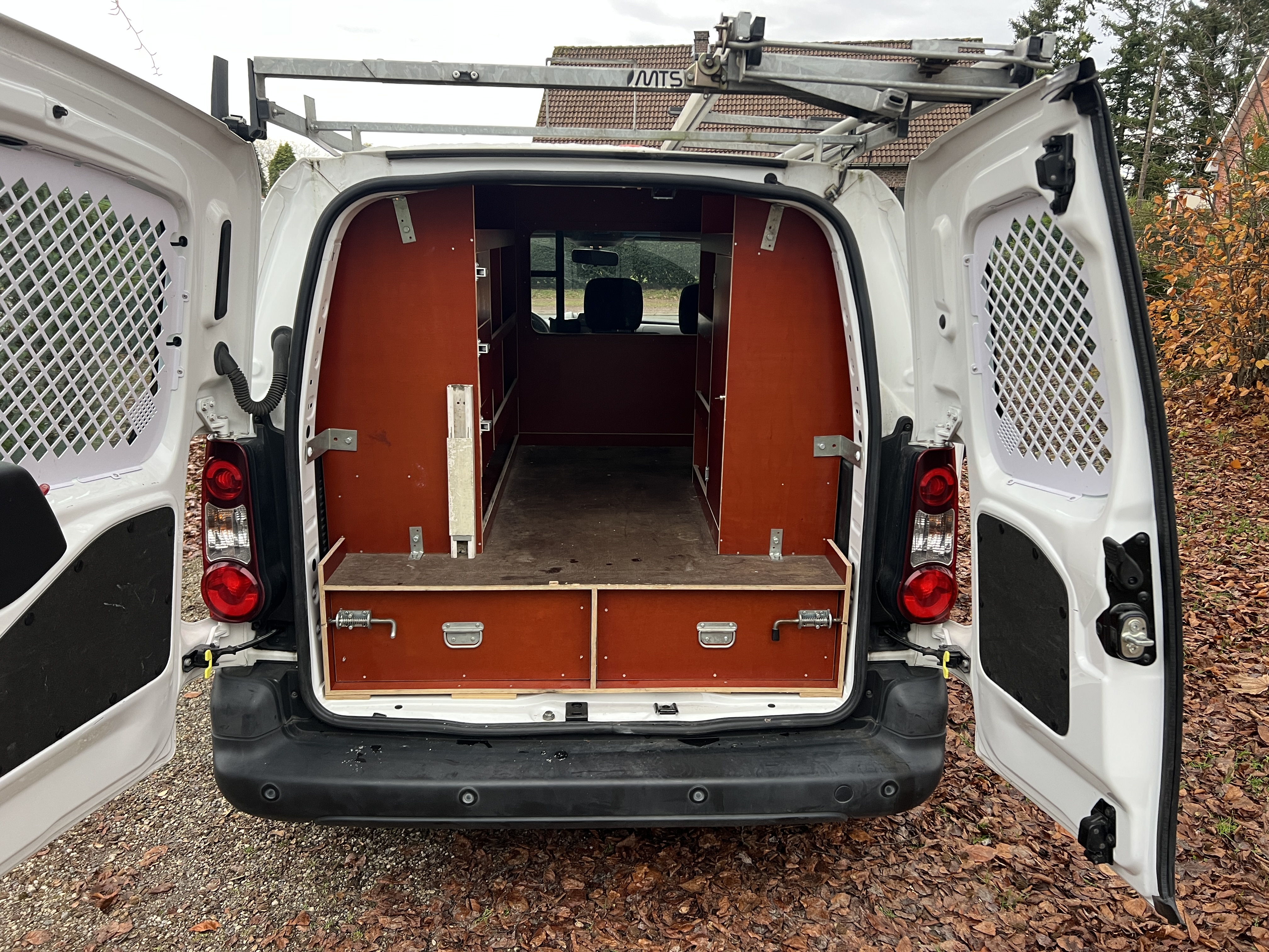 Peugeot Partner II (3) 1.6 VTI 98 STANDARD PREMIUM