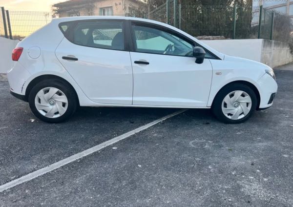 Seat Ibiza 1.2 tdi 75cv référence gtïe 6 m