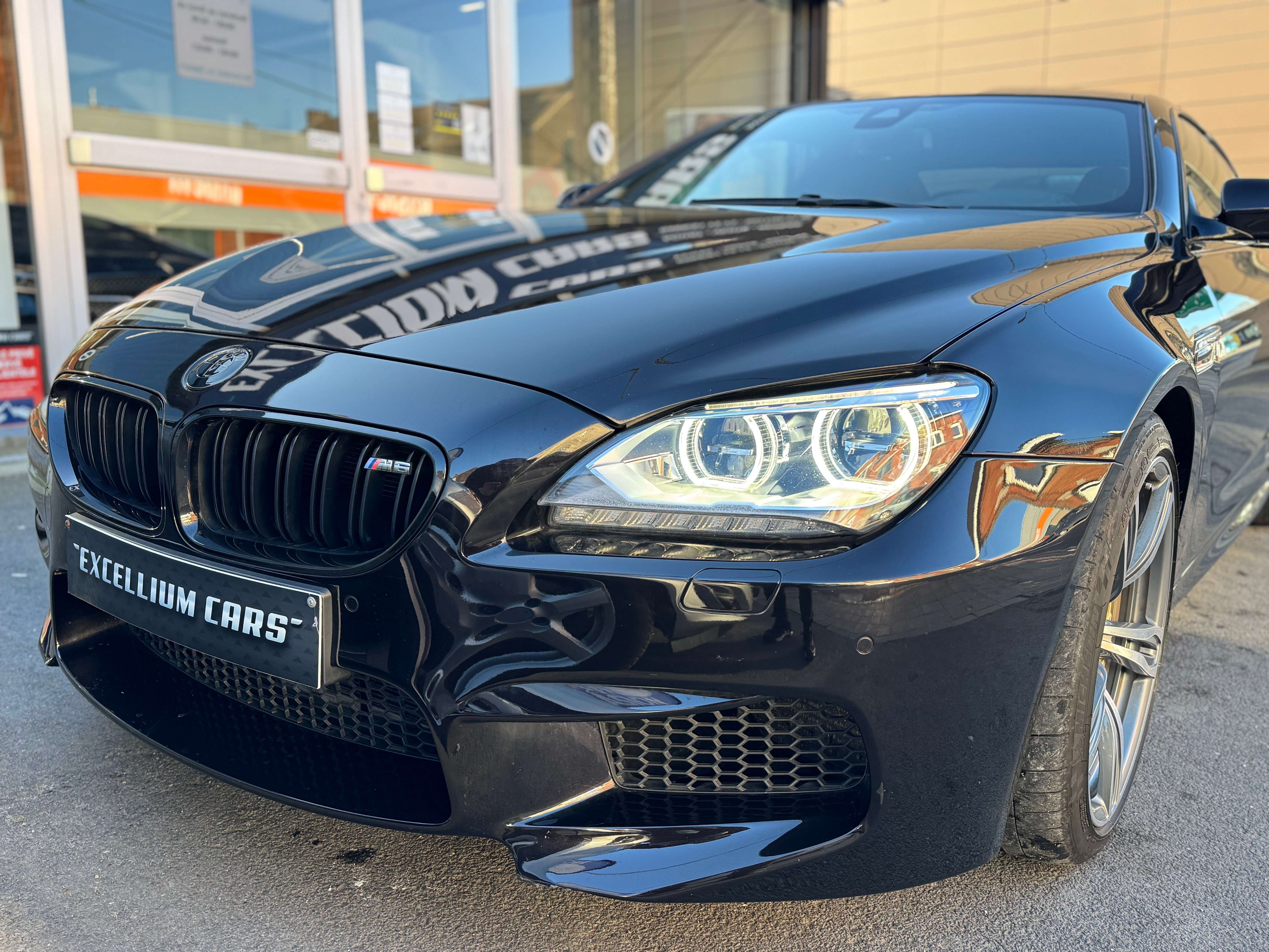 BMW M6 4.4 V8 DKG Gps Cuir Full Carbone Carnet 100%Belge