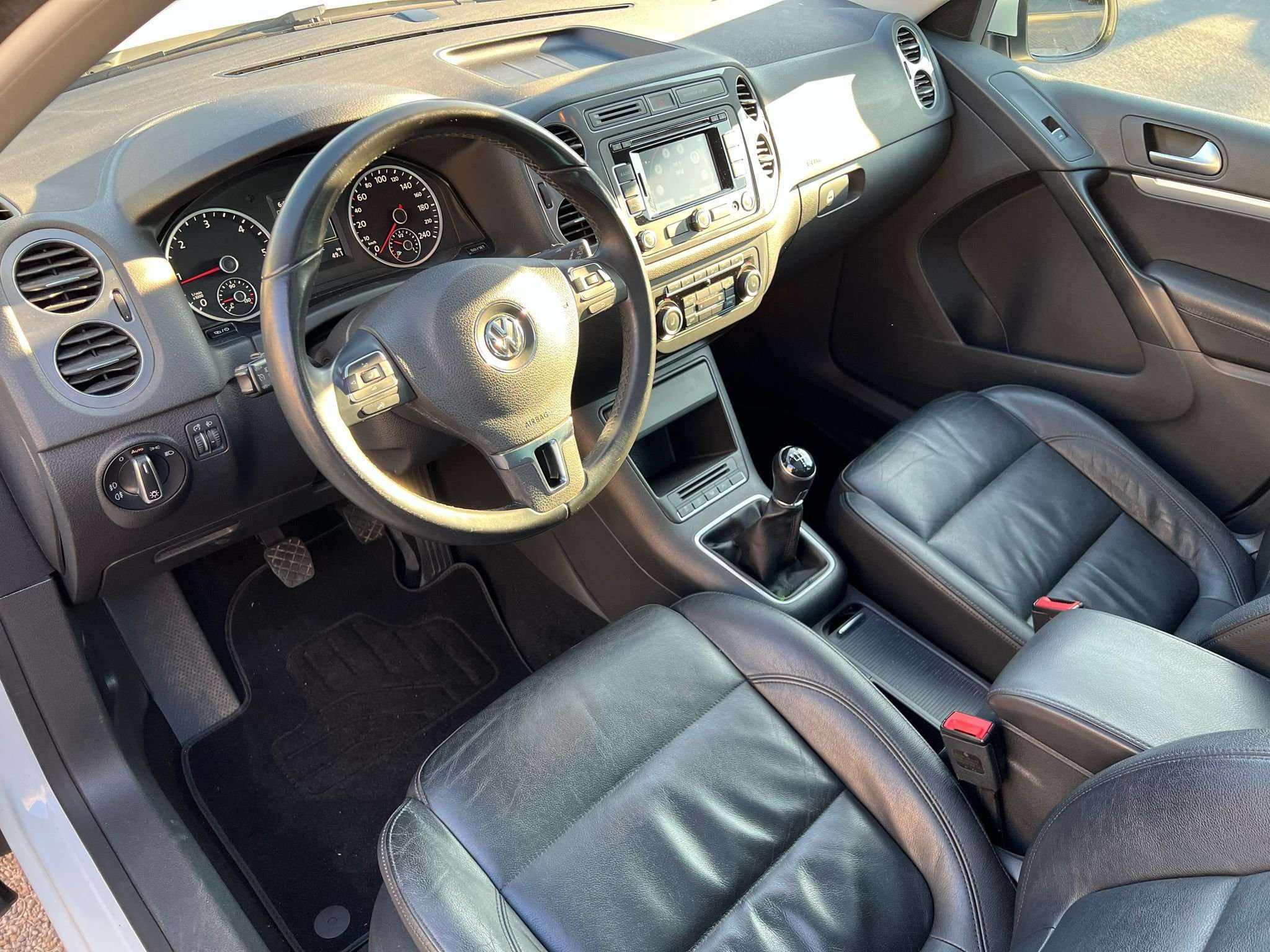 Volkswagen Tiguan 2.0 CR TDi Sport LEDER/ZETELVERW./PANORAMADAK