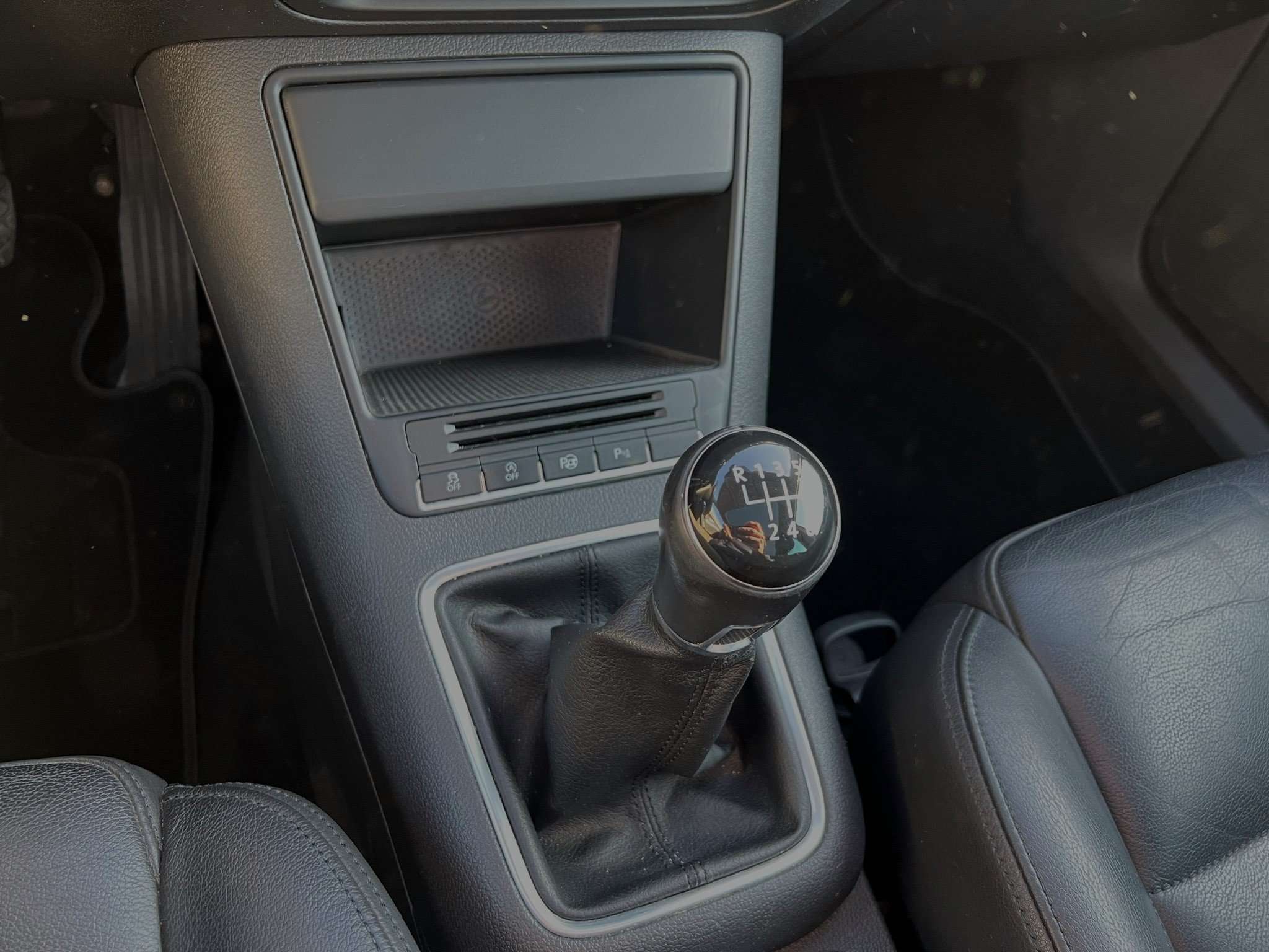 Volkswagen Tiguan 2.0 CR TDi Sport LEDER/ZETELVERW./PANORAMADAK