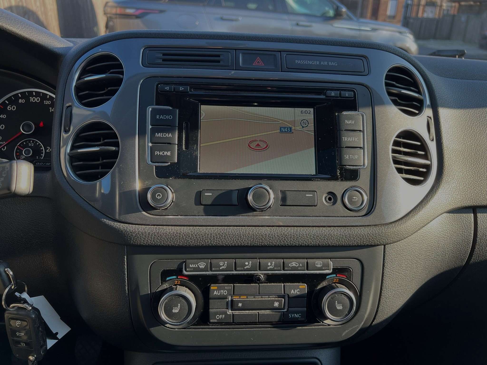 Volkswagen Tiguan 2.0 CR TDi Sport LEDER/ZETELVERW./PANORAMADAK