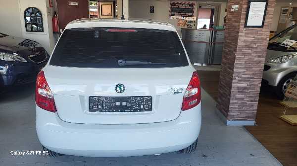 Skoda Fabia II (2) 1.2 12V 60 ACTIVE 2