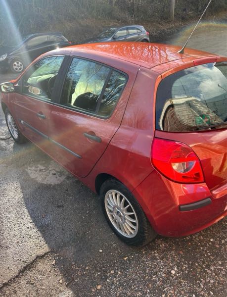 Renault Clio Renault clio 3 1,5 DCI