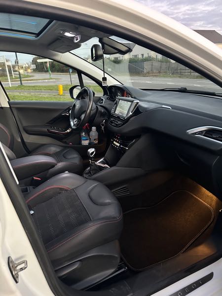 Peugeot 208 II 1.5 BLUEHDI 100 S&amp;S GT PACK