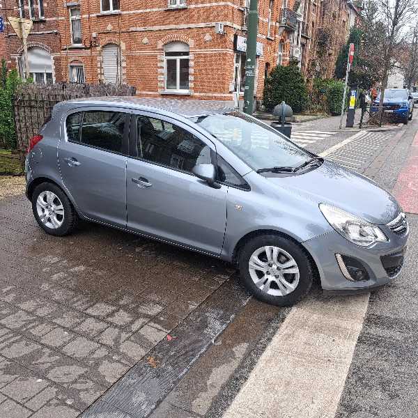Opel Corsa IV (2) 1.2 TWINPORT 85 EDITION 5P