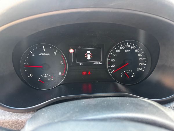 Kia Sportage IV 1.7 CRDI 115 ISG 4X2 PREMIUM BUSINESS