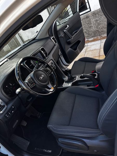 Kia Sportage IV 1.7 CRDI 115 ISG 4X2 PREMIUM BUSINESS