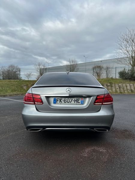 Mercedes-Benz Classe E IV (2) 220 BLUETEC 7G-TRONIC