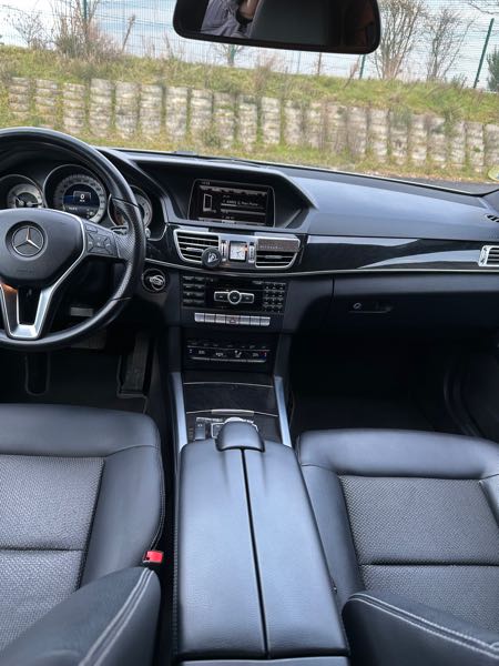 Mercedes-Benz Classe E IV (2) 220 BLUETEC 7G-TRONIC