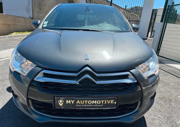 Citroen Ds4 1.6 e-hdi 115 so chïc gtie 6 mois