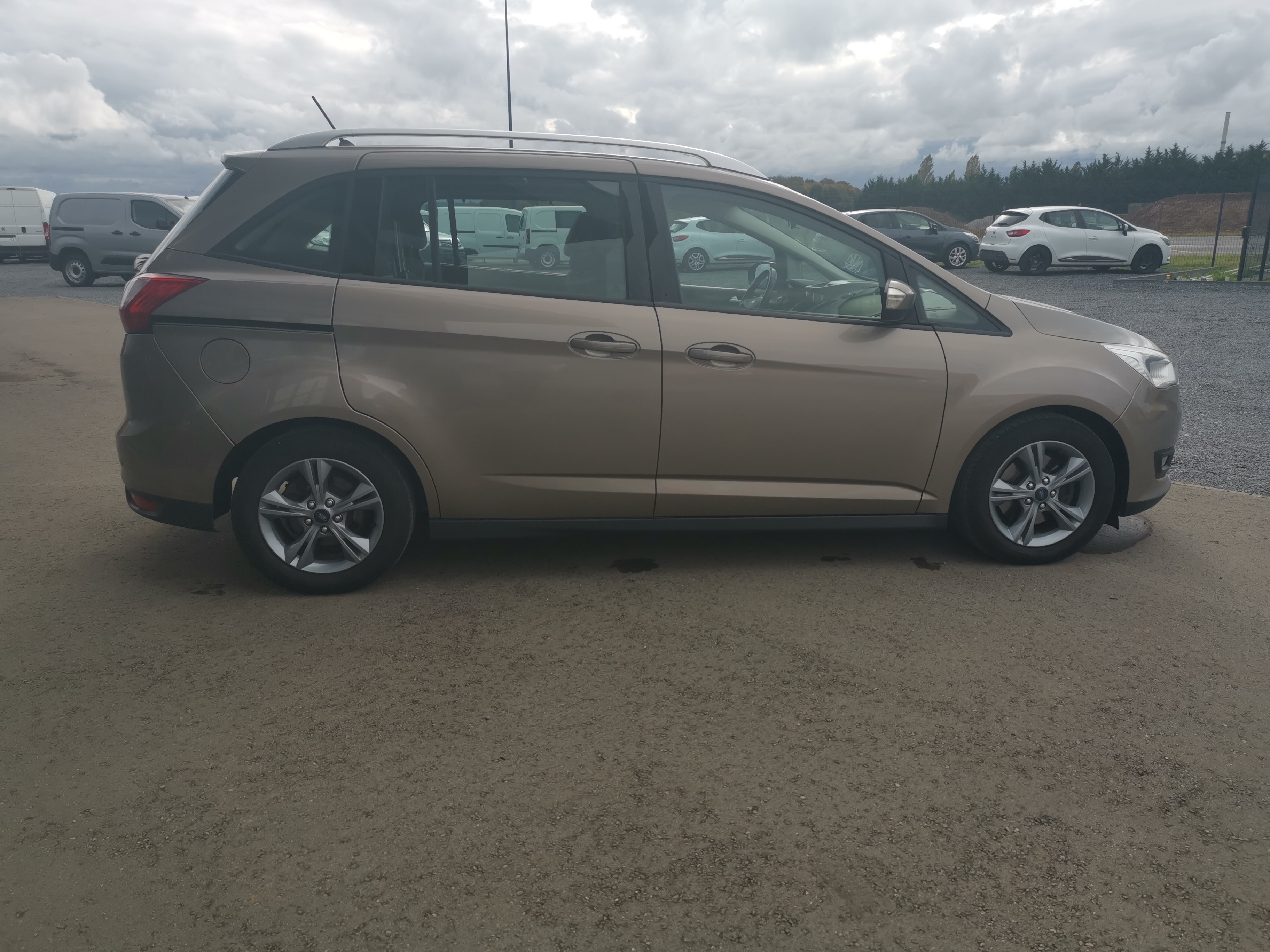 Ford C-max II (2) 1.5 TDCI 120 S&amp;S TREND BUSINESS POWERSHIFT