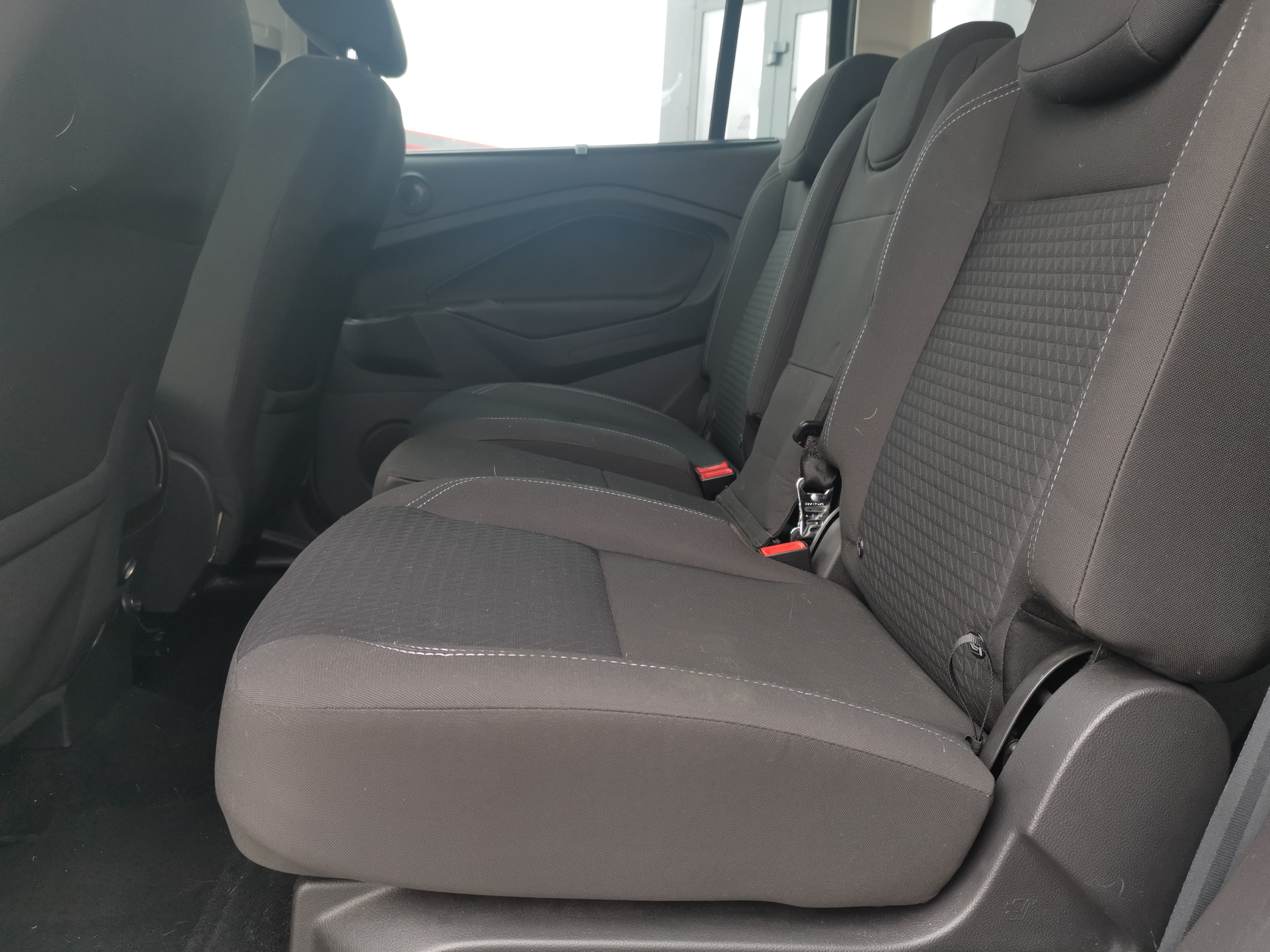 Ford C-max II (2) 1.5 TDCI 120 S&amp;S TREND BUSINESS POWERSHIFT