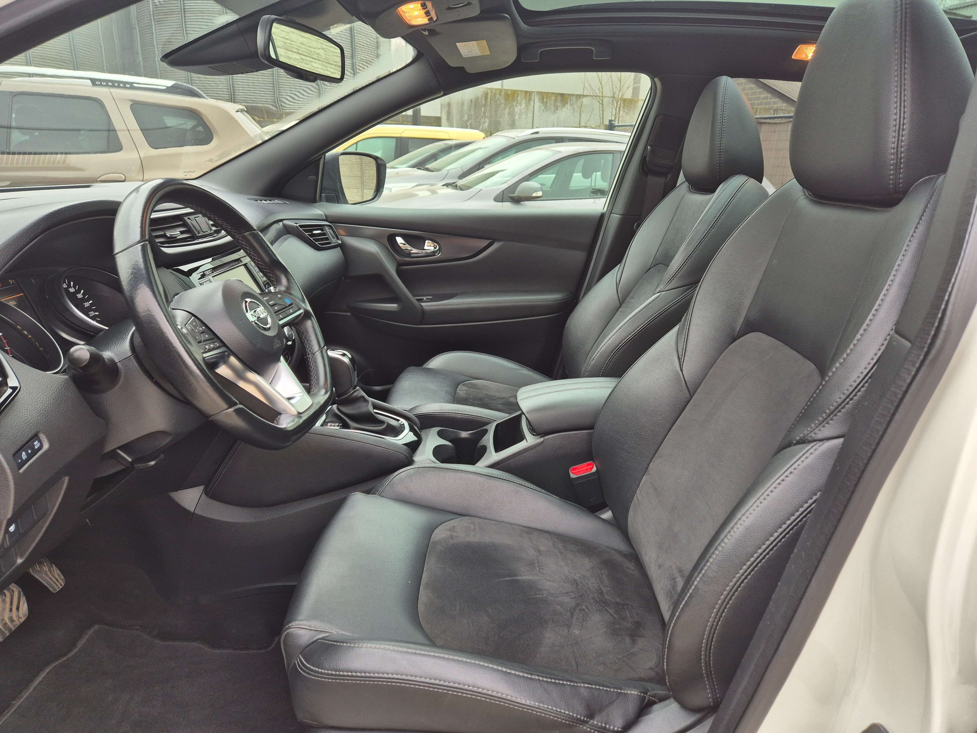 Nissan Qashqai 1.5 dCi Tekna//CARNET/CAMERA/GPS/USB/GARANTIE 12M
