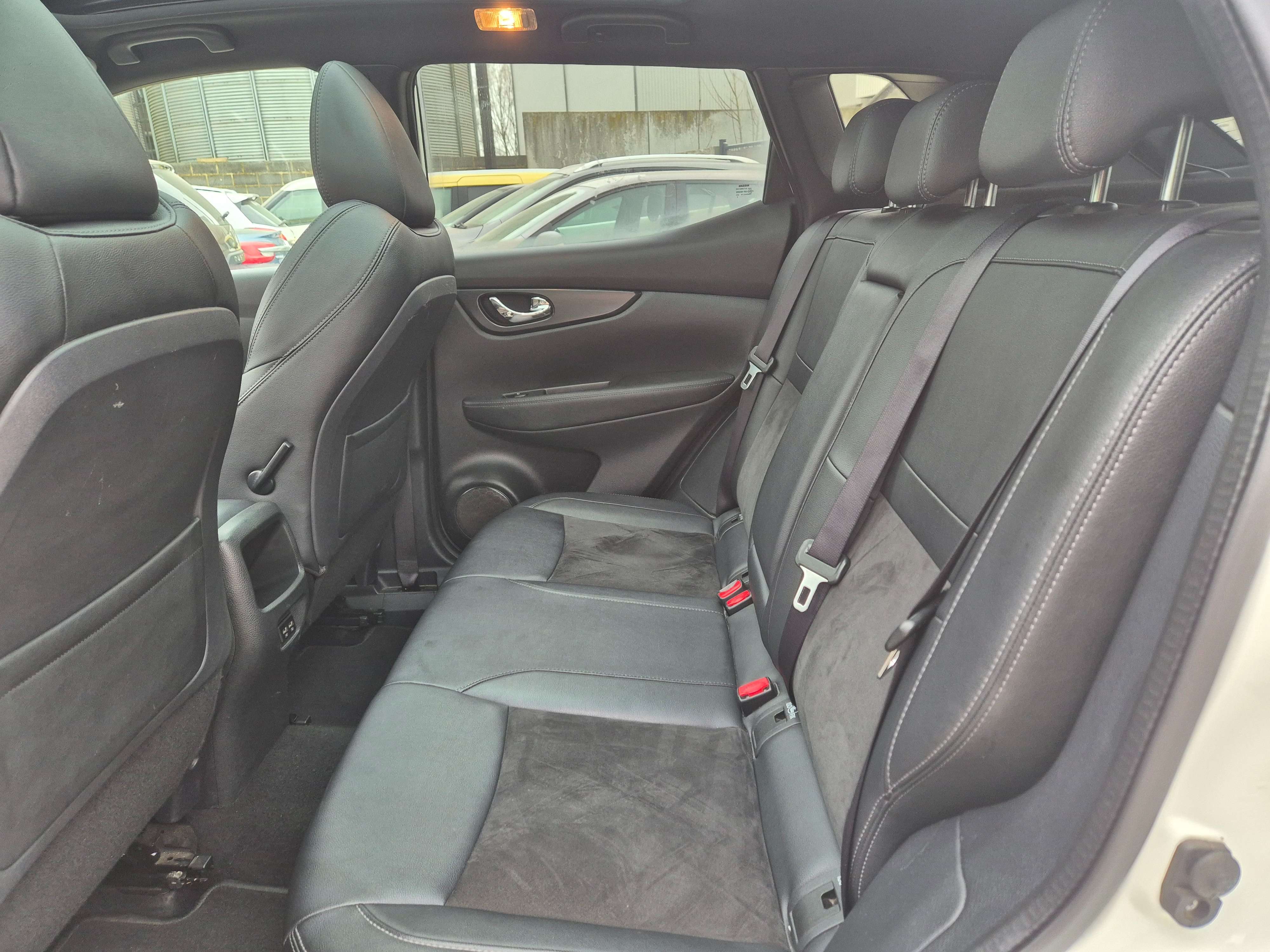Nissan Qashqai 1.5 dCi Tekna//CARNET/CAMERA/GPS/USB/GARANTIE 12M