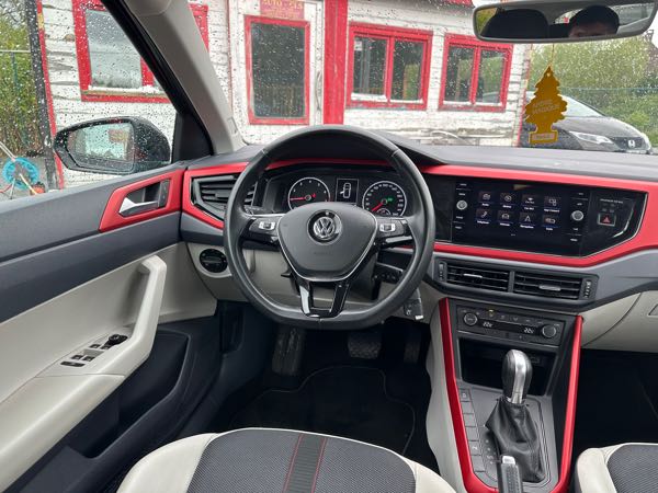 Volkswagen Polo VI 1.0 TSI 95 BEATS EDITION DSG7