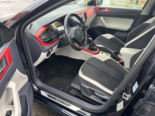 Volkswagen Polo VI 1.0 TSI 95 BEATS EDITION DSG7