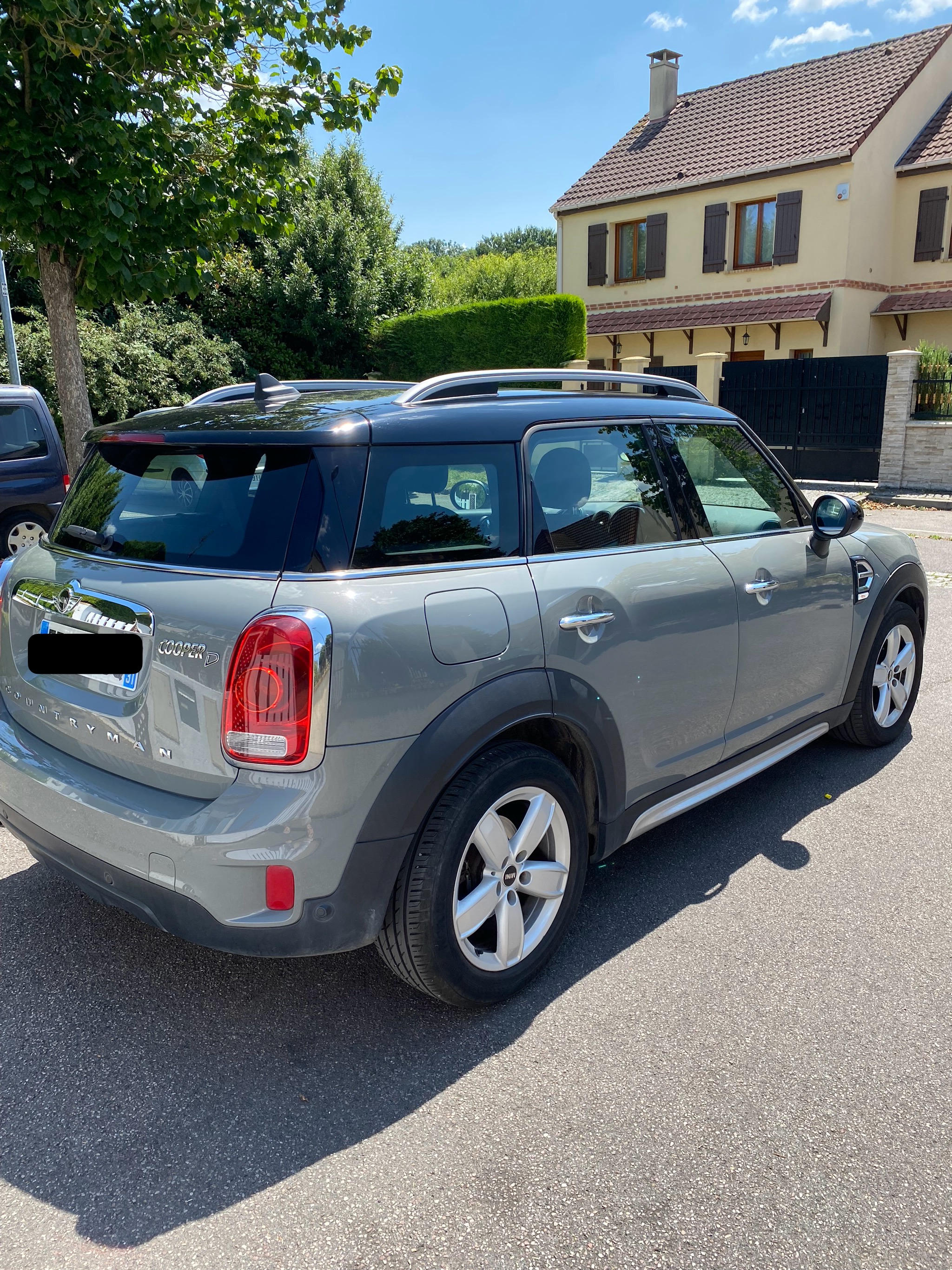 Mini Countryman II (2) COOPER D 150 ALL4 BUSINESS DESIGN BVA8