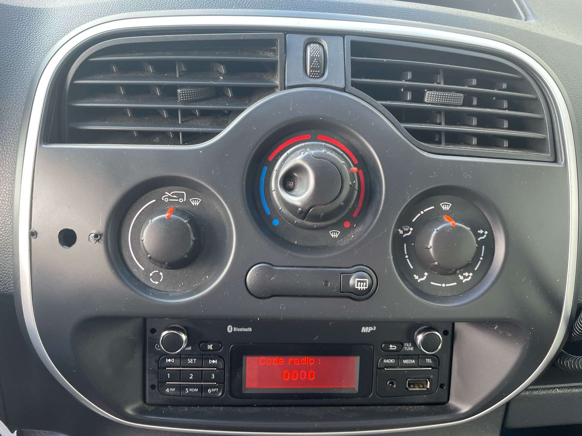 Renault Kangoo 1.5 Blue dCi/RADAR ARR/BLUETOOTH/USB