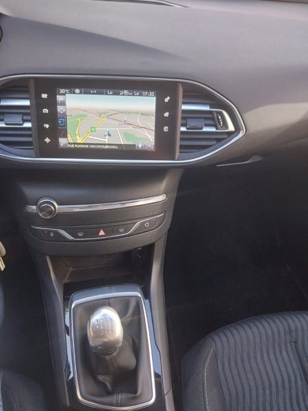 Peugeot 308 Peugeot 308 1.6 diesel année 2017 euro6