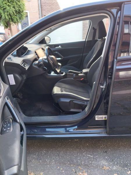 Peugeot 308 Peugeot 308 1.6 diesel année 2017 euro6