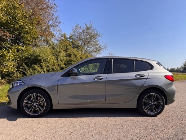 Bmw Serie 1 (F40) 118I 136Cv Sportline DKG7 ** Garantie Constructeur **