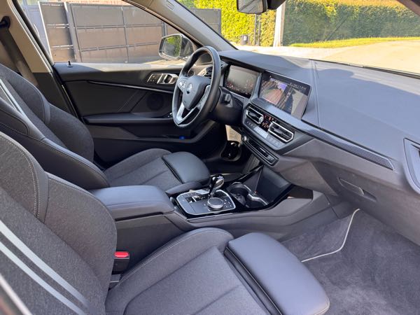 Bmw Serie 1 (F40) 118I 136Cv Sportline DKG7 ** Garantie Constructeur **