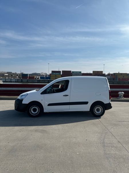 Peugeot Partner II (2) 1.6 HDI 75 CONFORT 120 L1