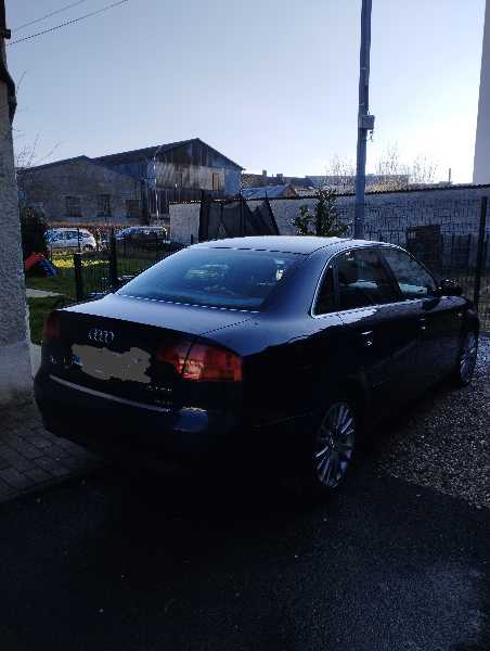 Audi A4 III 2.0 TDI 140 AMBIENTE