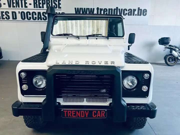 Land Rover Defender 110 2.2 Turbo D SE STATION WAGON+6PL+FULL HISTORY
