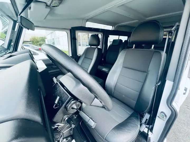 Land Rover Defender 110 2.2 Turbo D SE STATION WAGON+6PL+FULL HISTORY