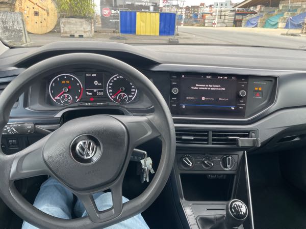 Volkswagen Polo VI 1.0 75 TRENDLINE