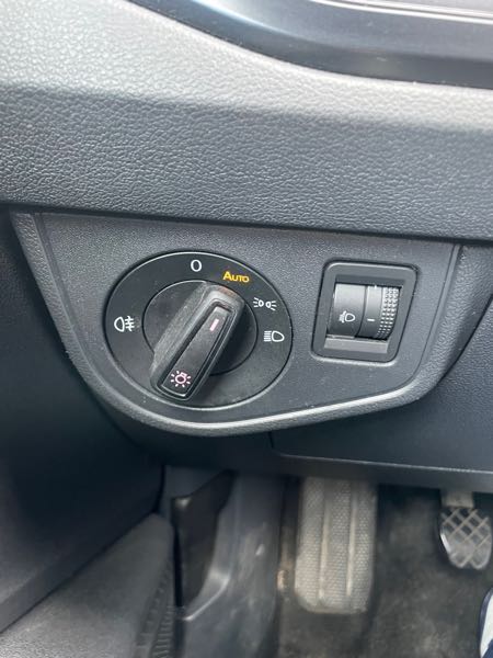 Volkswagen Polo VI 1.0 75 TRENDLINE