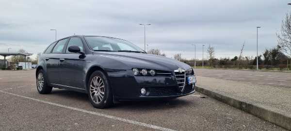 Alfa Romeo 159 SW 1.9 JTDM 120 SPORT