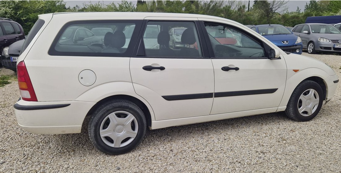 Ford Focus sw 1.6l 100ch pack clim 73.000km dorigine