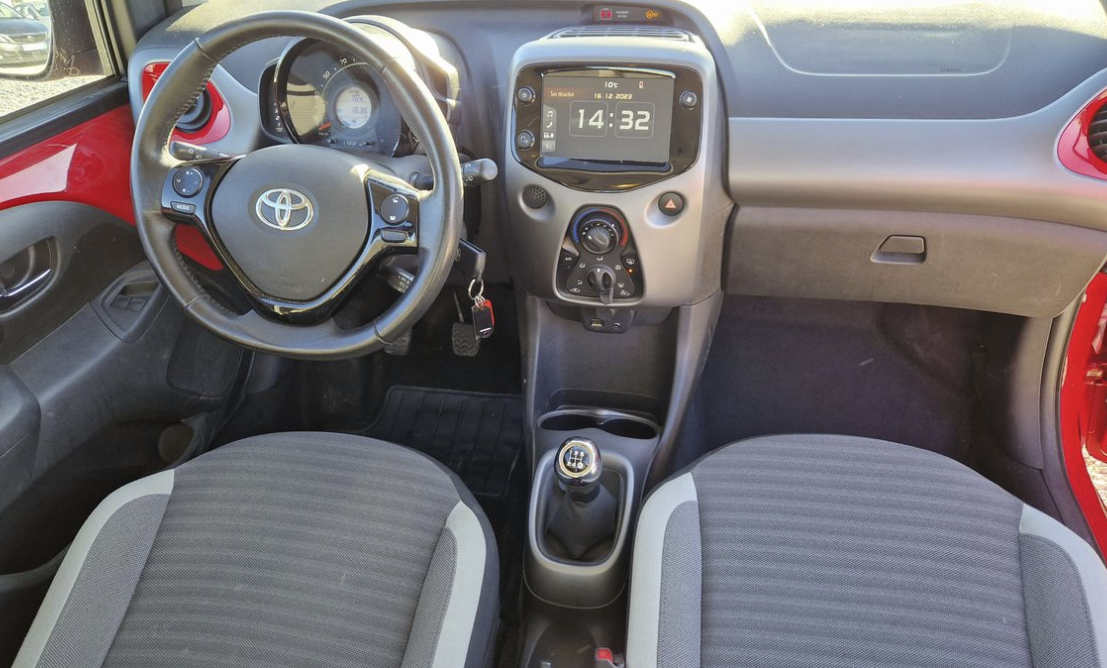 Toyota Aygo 1.0l 75ch 4cv pack clim 2019