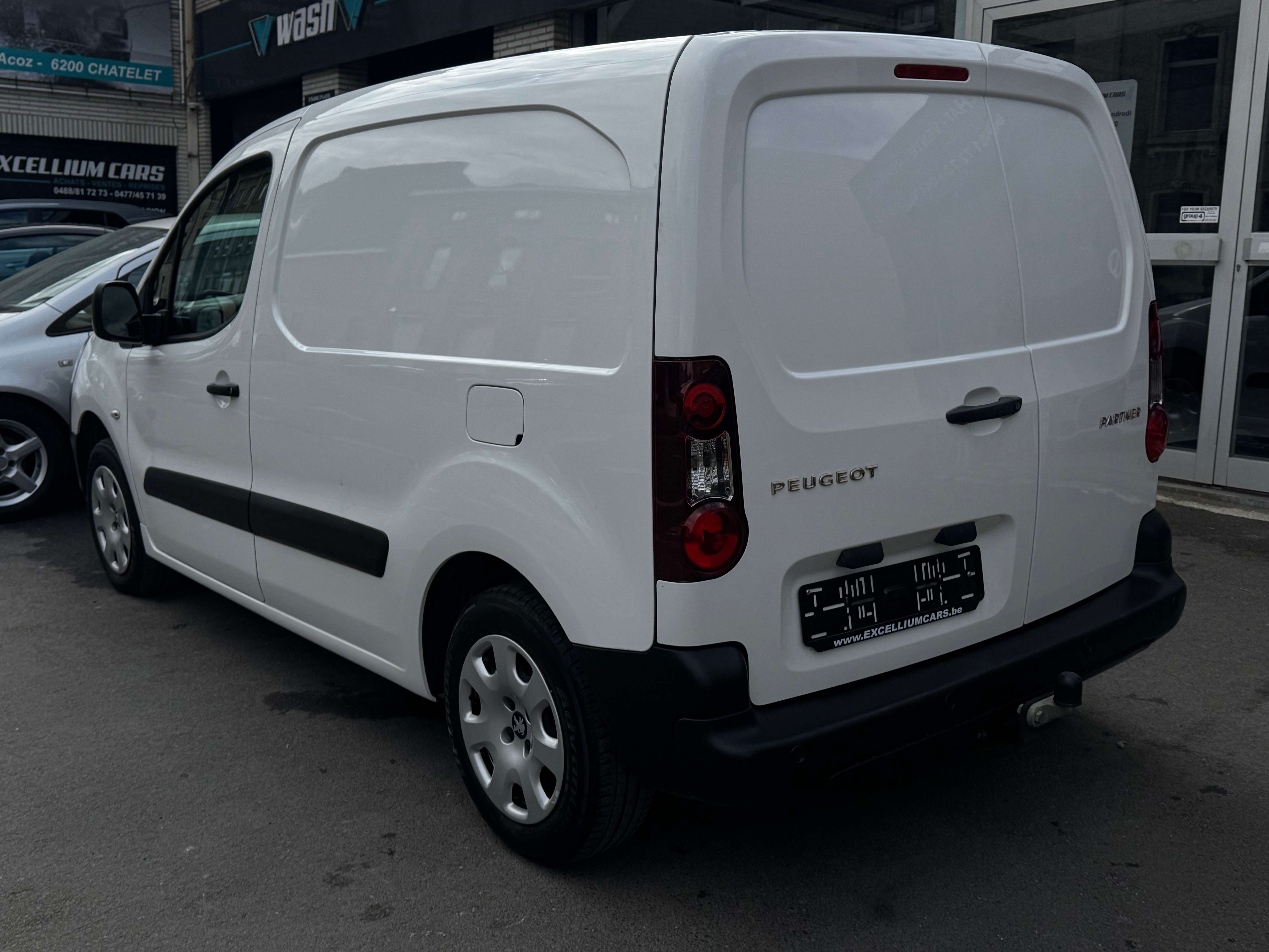 Peugeot Partner 1.6 Blue HDi Utilitaire Gps Airco 3Place  Er6B