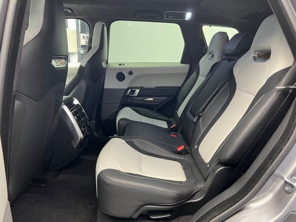 Land Rover Range Rover Sport II (2) V8 5.0 575 SVR CARBON EDITION AUTO