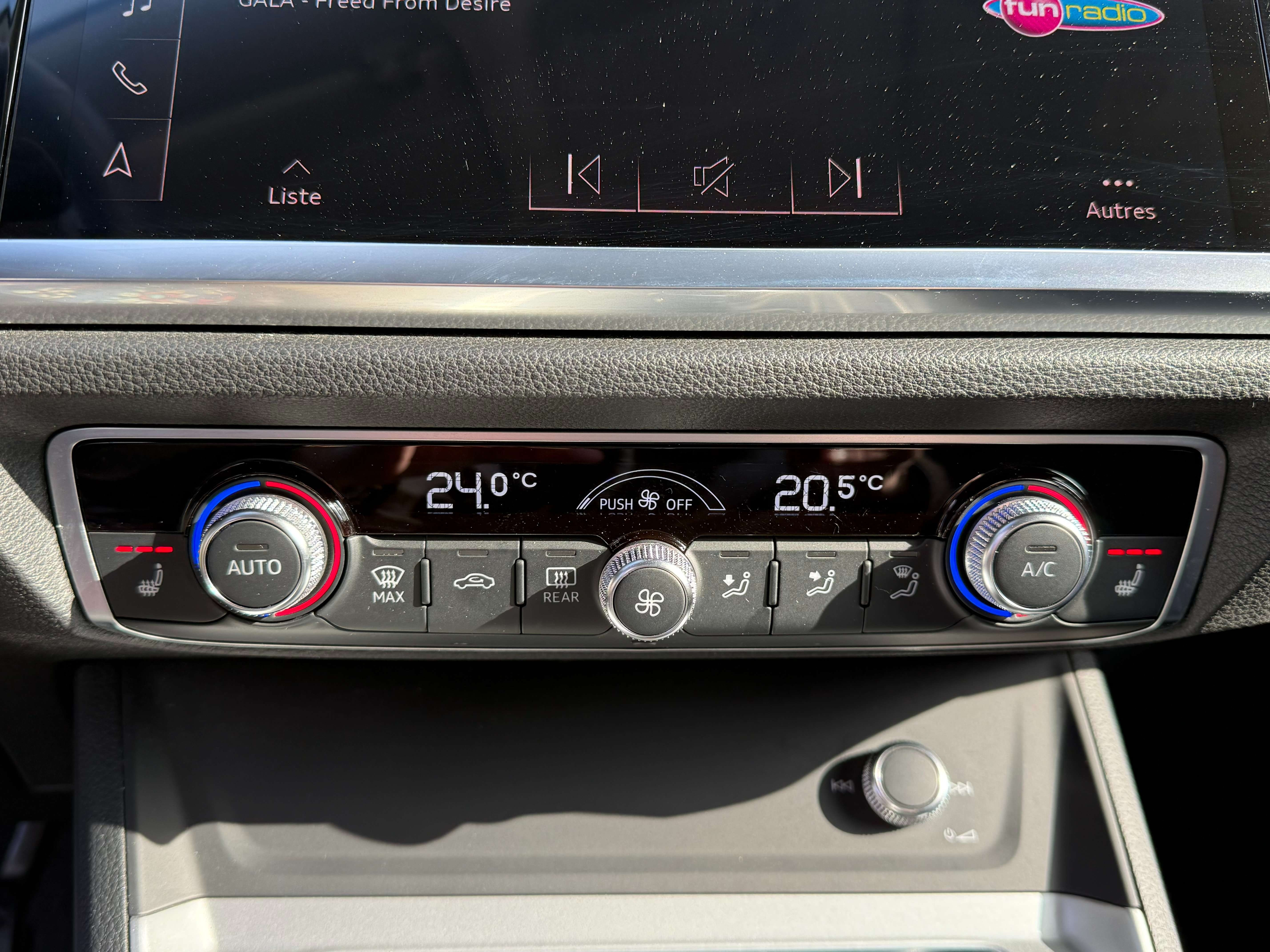 Audi Q3 35 TDi S tronic/69.000 km/Capteurs avant et arr.