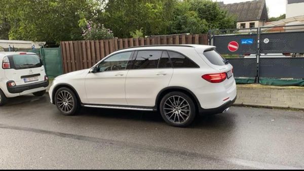 Mercedes-Benz Glc 220D 4MATIC pack amg pack night