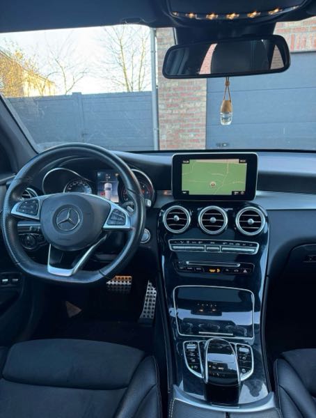 Mercedes-Benz Glc 220D 4MATIC pack amg pack night