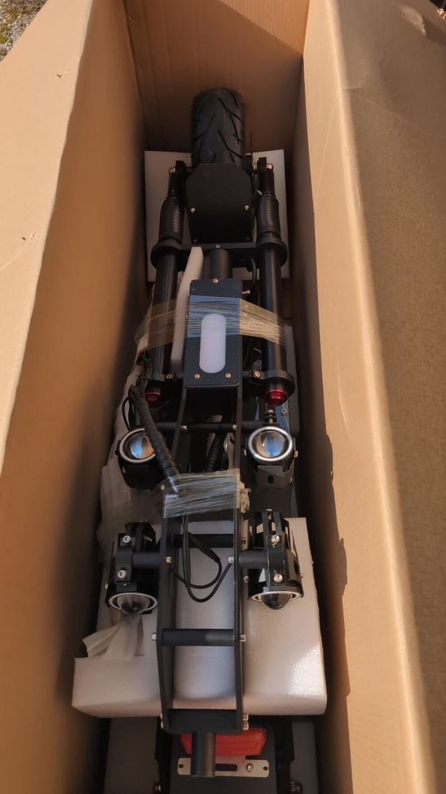 Trottinette Électrique 10000W, 72V ? Jamais Déballé - 110kmH