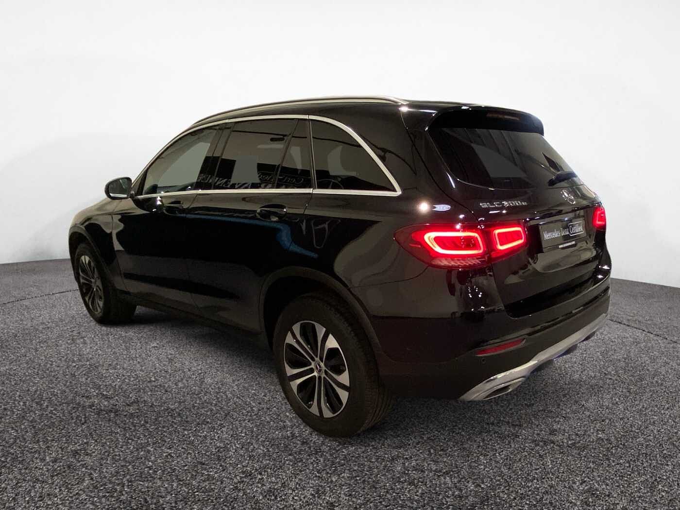 Mercedes-Benz GLC 300  e 4MATIC