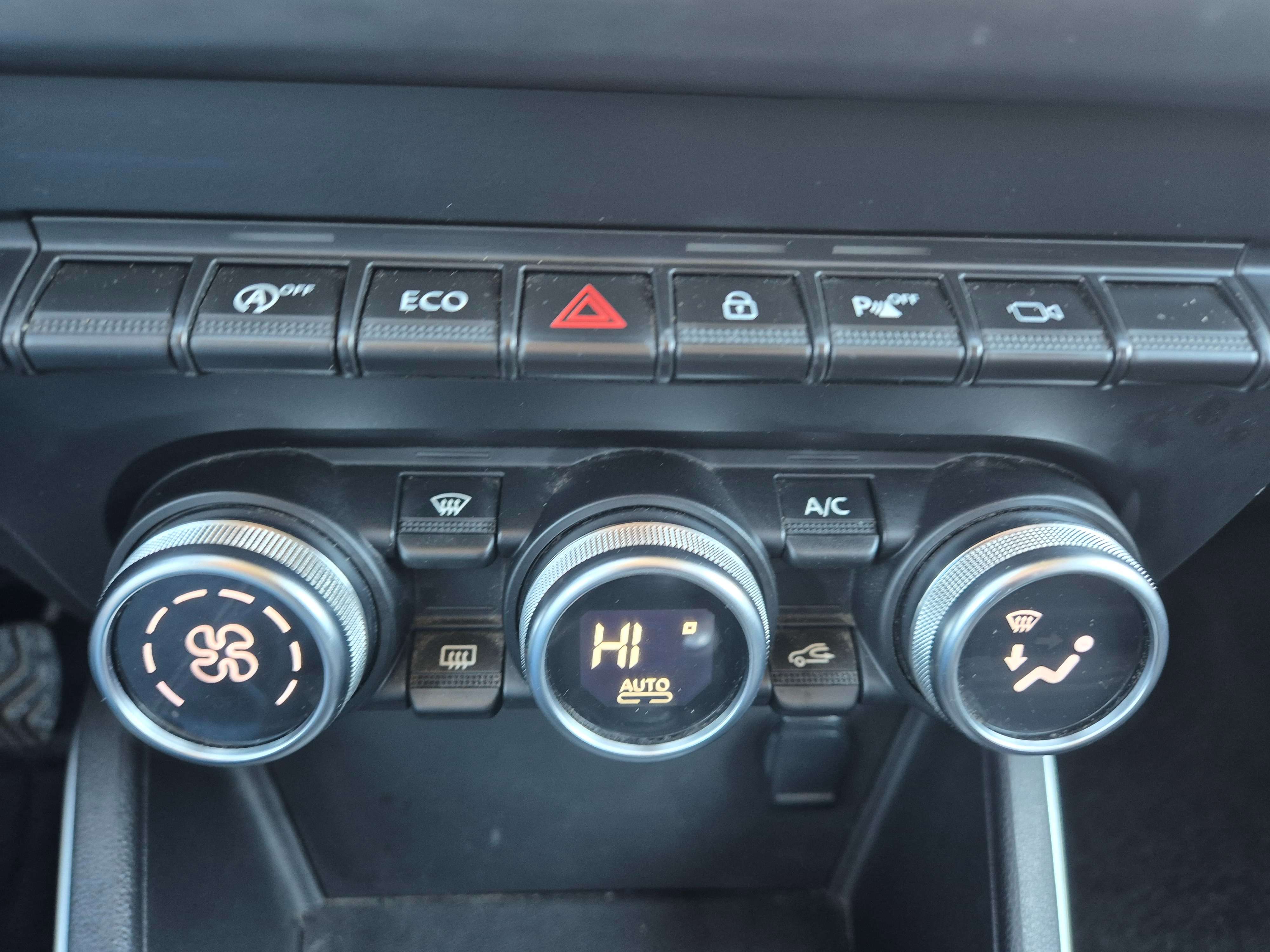 Dacia Duster 1.2 TCe 4x2 Explorer//CARNET//GPS/CAMERA/GARANTIE