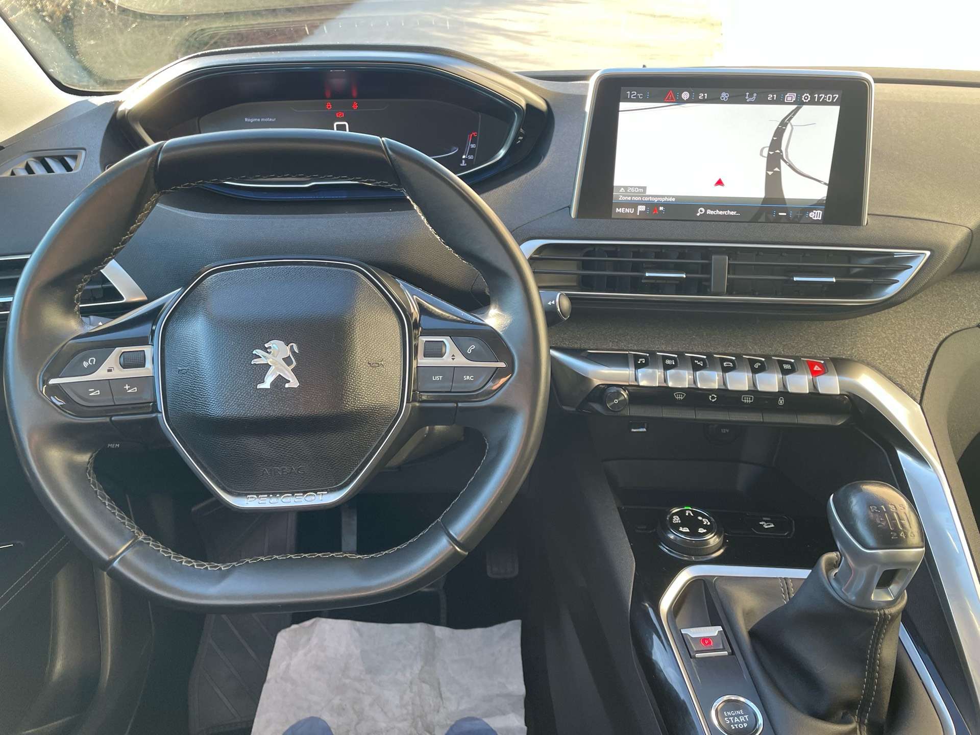 Peugeot 3008 1.2 Allure/CAMERA/CUIR/GPS/TOIT PANO/LINE ASSIST