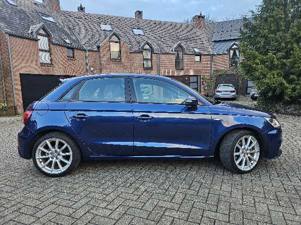 Audi A1 (2) 1.6 TDI 116 S LINE S TRONIC