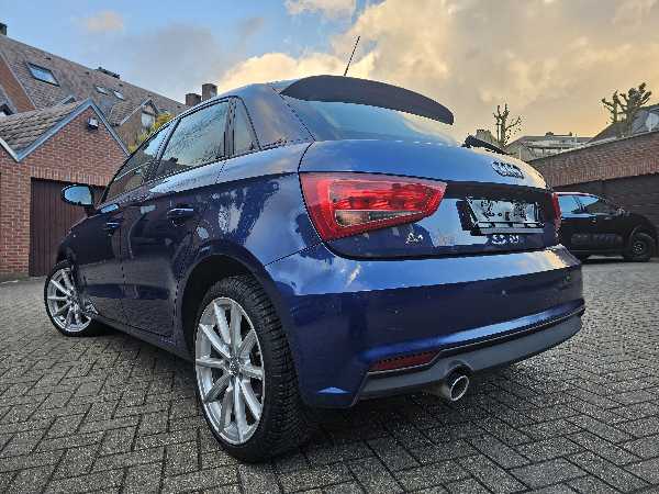 Audi A1 (2) 1.6 TDI 116 S LINE S TRONIC