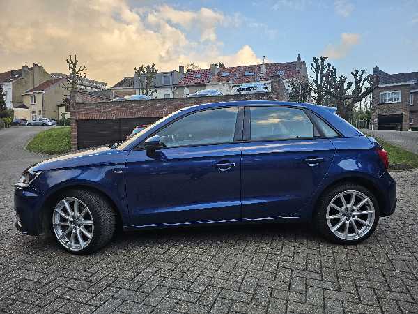 Audi A1 (2) 1.6 TDI 116 S LINE S TRONIC
