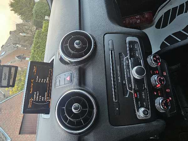 Audi A1 (2) 1.6 TDI 116 S LINE S TRONIC